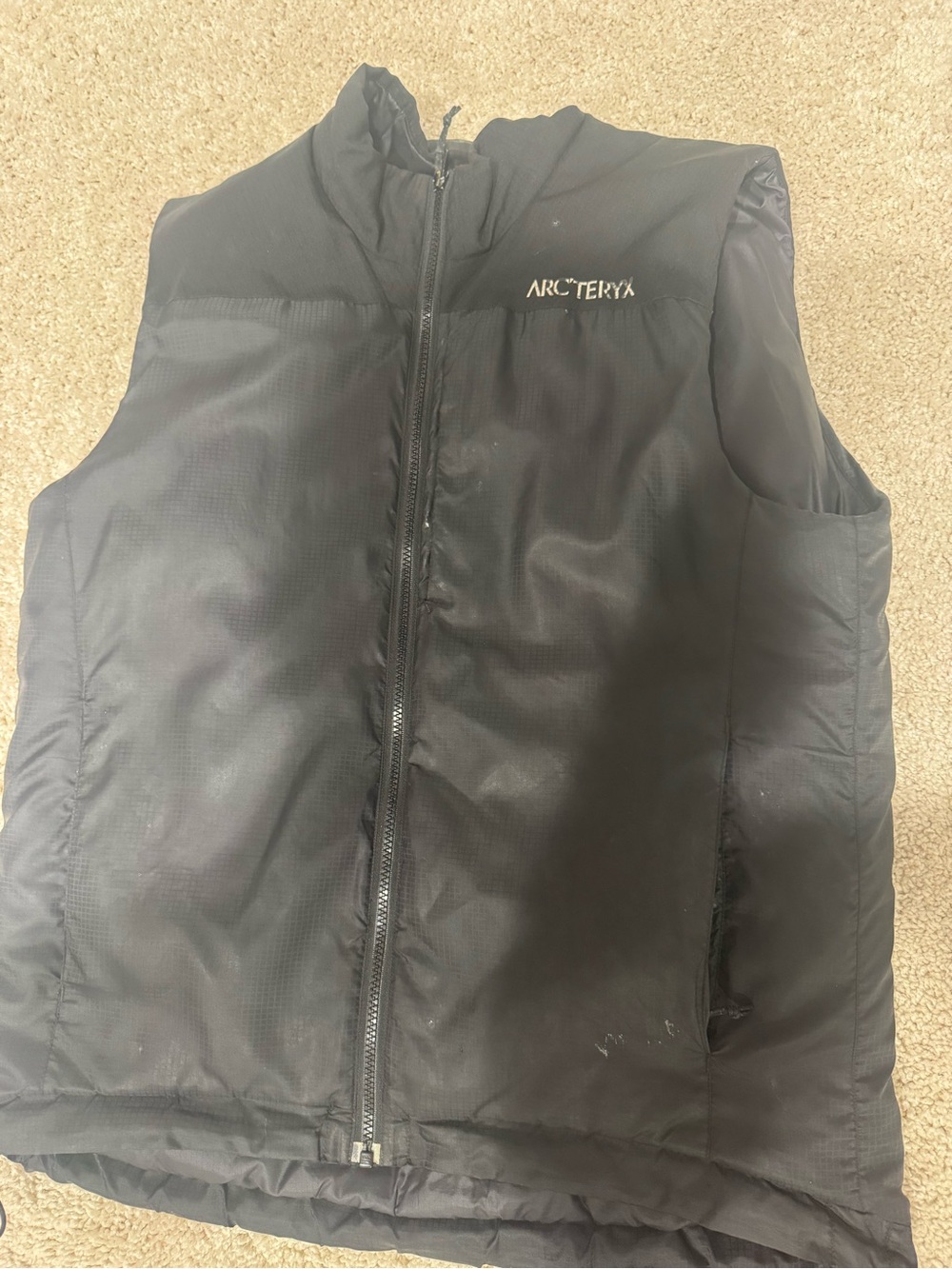 Arc'teryx Black Made in Canada vest medium